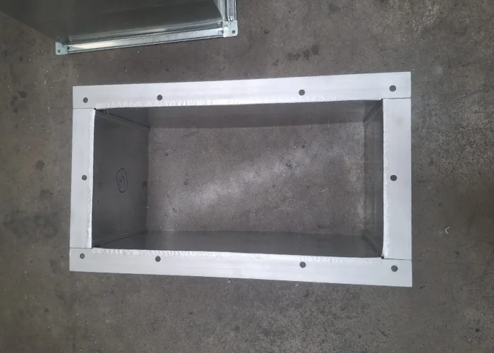 flange-telai-staffaggi-piantane-collari-per-trattamento-aria-a-monza-brianza